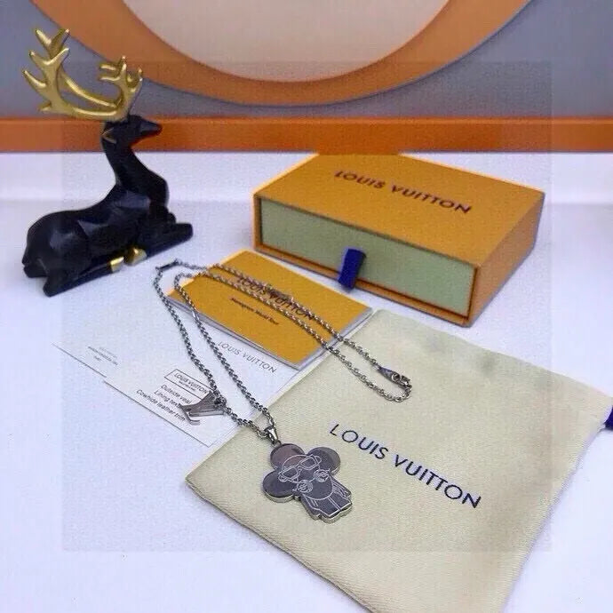 Louis Vuitton Clover Necklace silver - Louis Vuitton Silver Cartoon