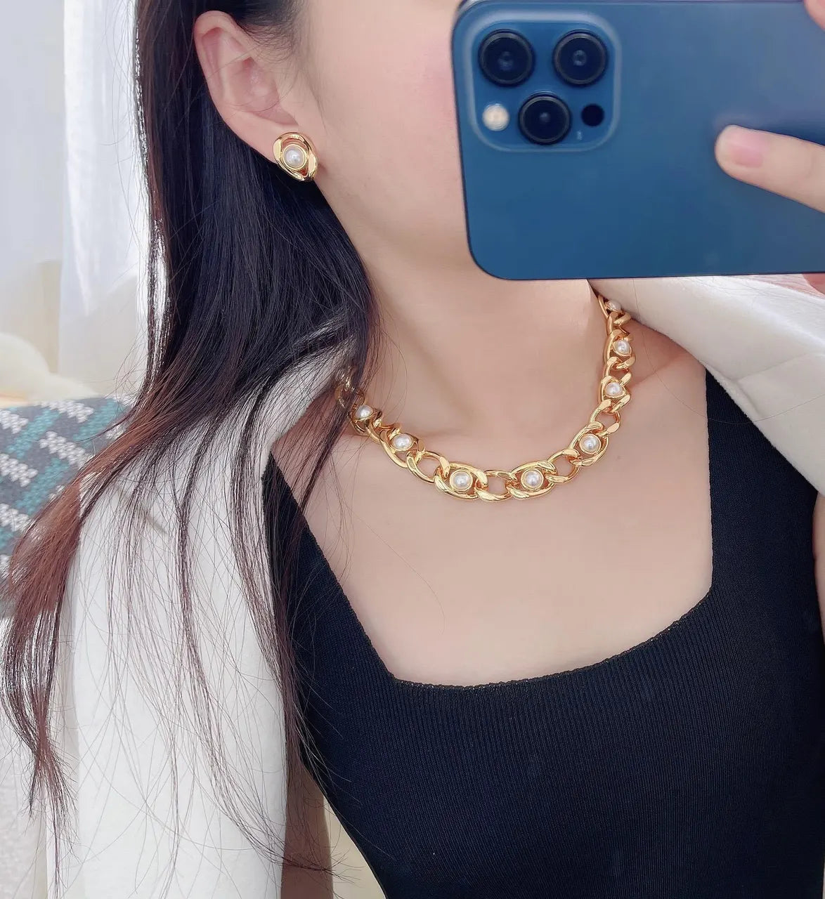 Celine Gold Chain Pearl Necklace - Statement Jewelry 4