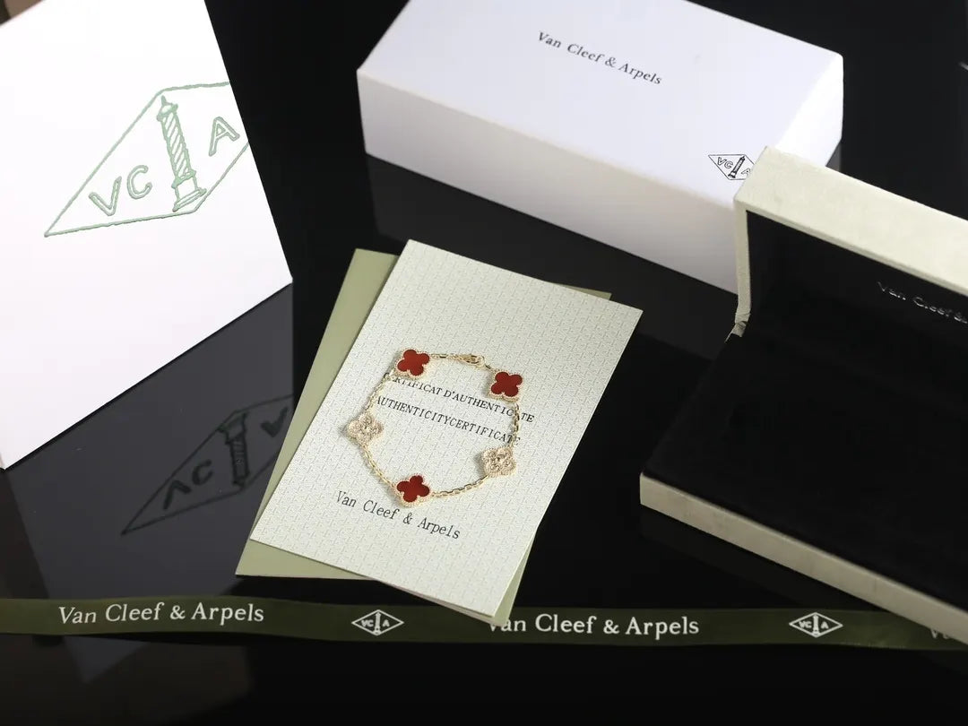 Van Cleef & Arpels Vintage Alhambra Bracelet - Premium