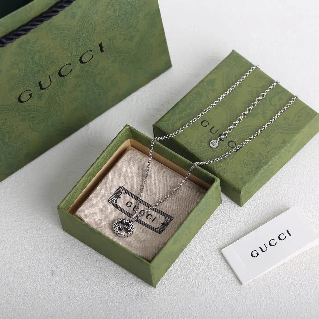 iconic Gucci Silver Interlocking G Pendant Necklace - Gucci Silver