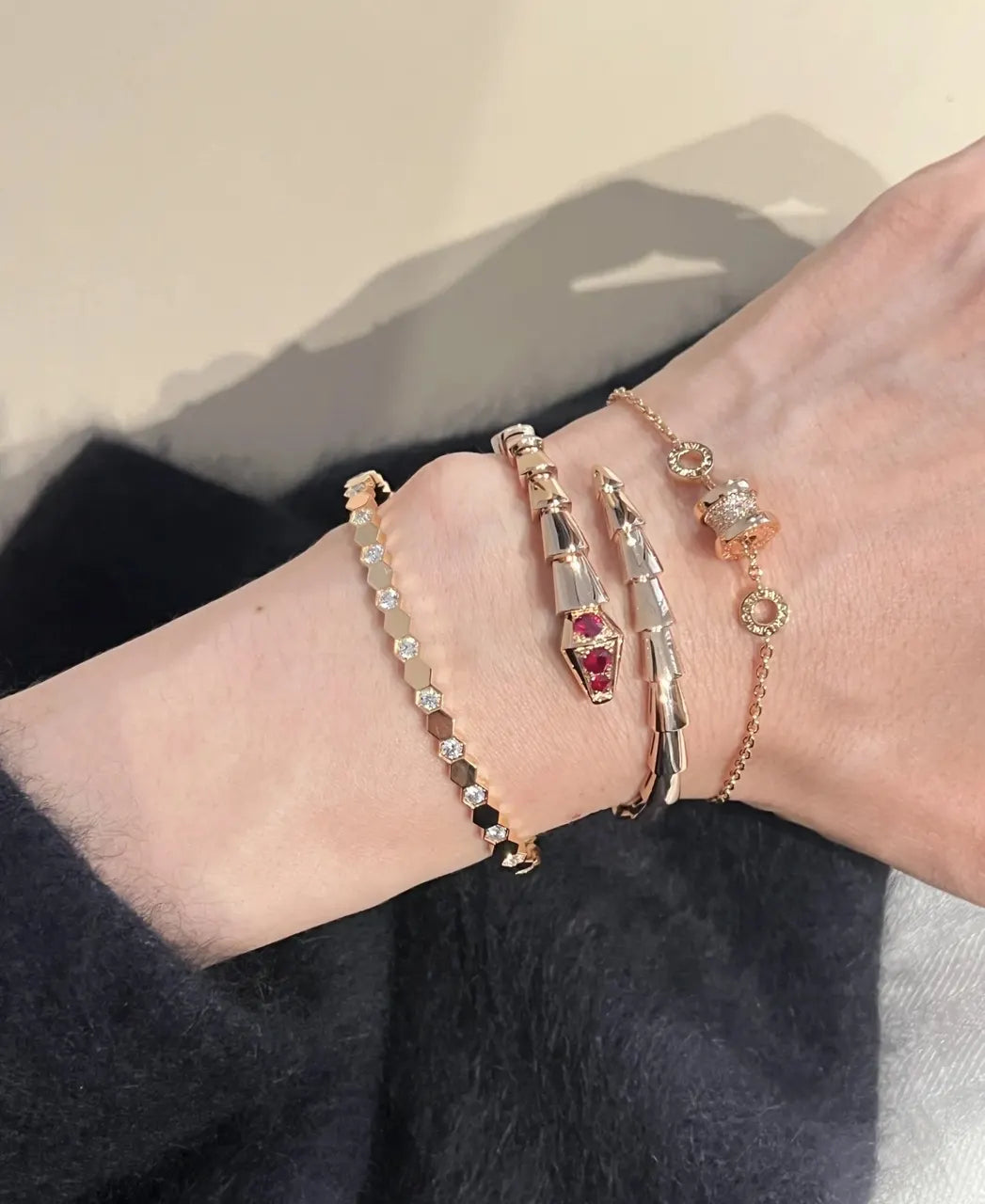 Premium Serpent Bracelet - Luxury & Elegance