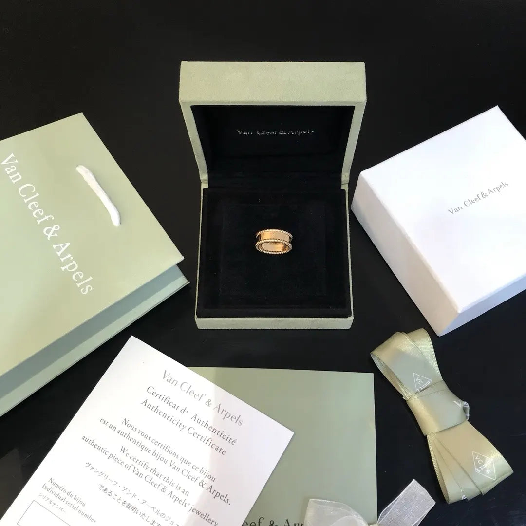 arpels size Van Cleef Perlée Gold Ring - Van Cleef & Arpels Perlée