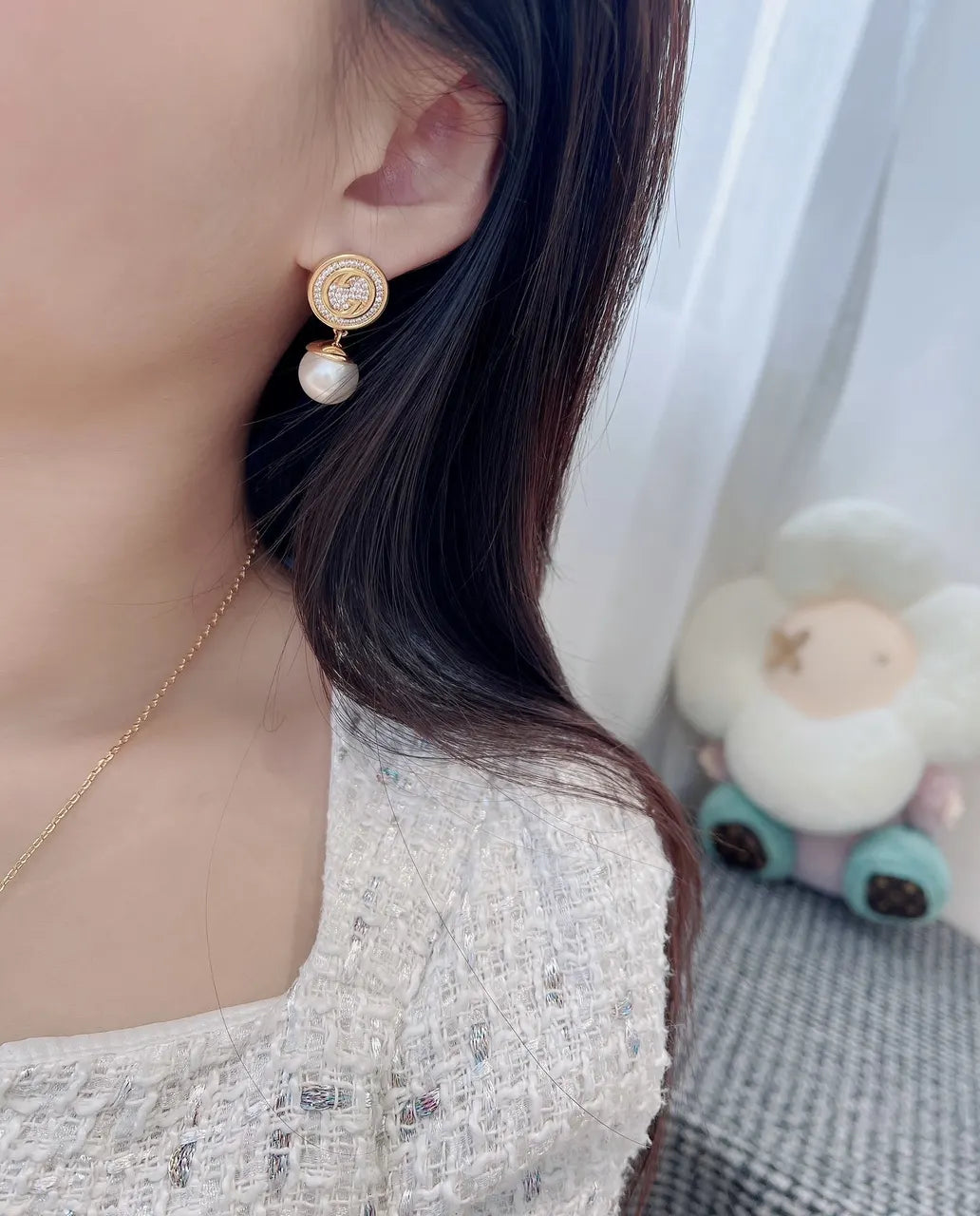 Gucci Gold Pearl Drop Earrings designer elegance - Gucci Gold Pearl