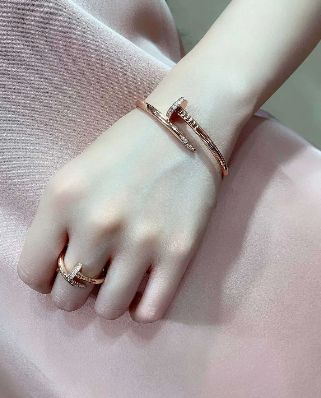Premium Nail Bracelet - Rose Gold & Diamond Accent