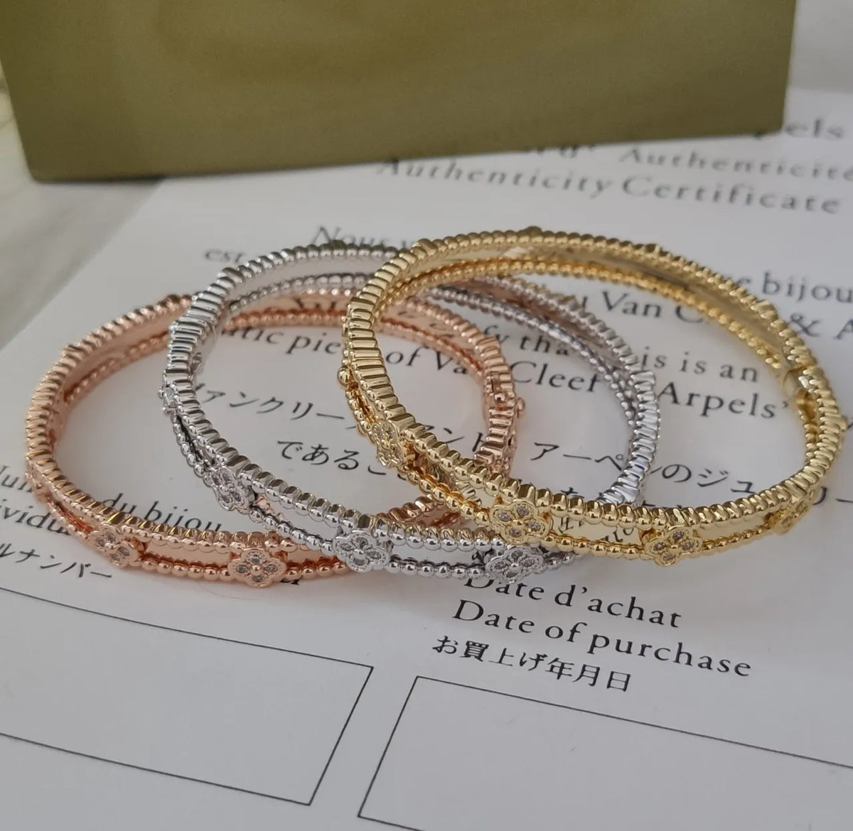 Premium Clover Bangle Bracelet - Exquisite Design