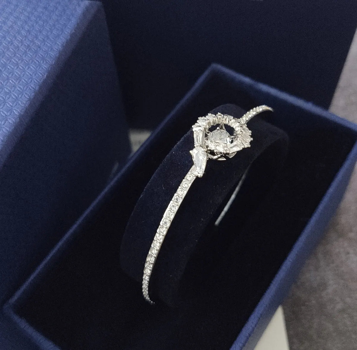 Sparkling Crystal Bangle - Premium Quality Bracelet