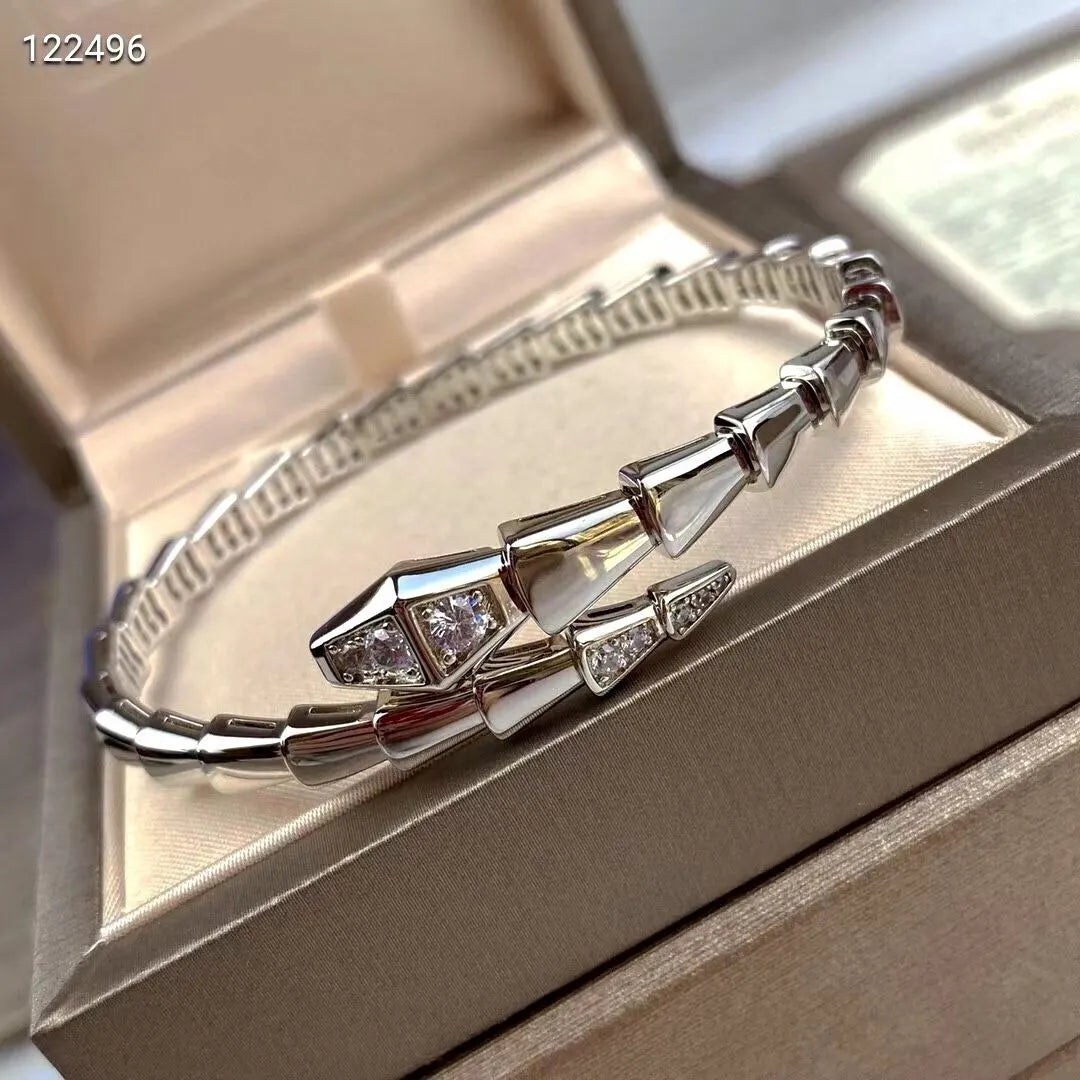 Serpent Sparkle: Premium Silver Snake Bracelet