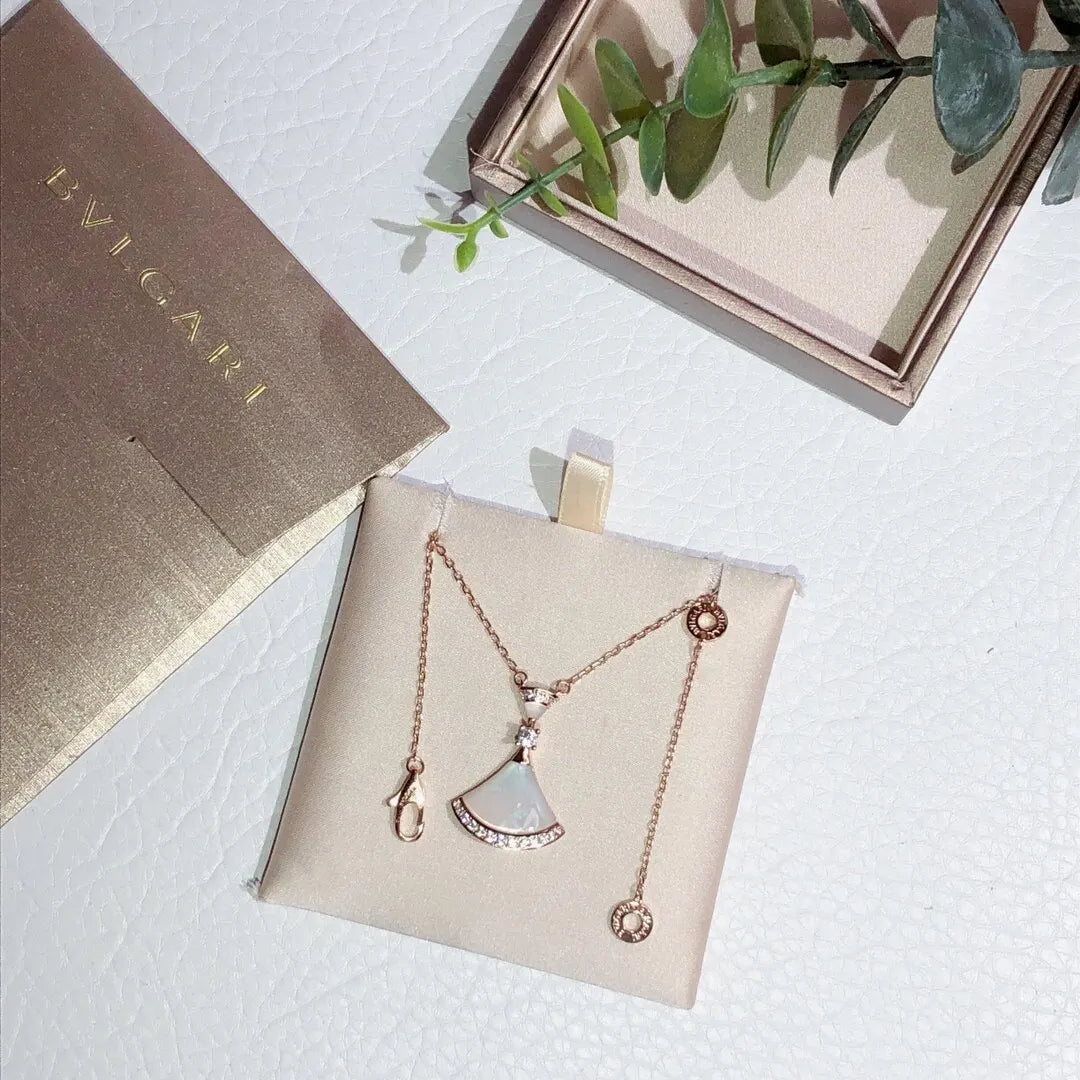 Bvlgari Rose Gold Mother-of-Pearl Necklace - Bvlgari Divas' Dream Rose