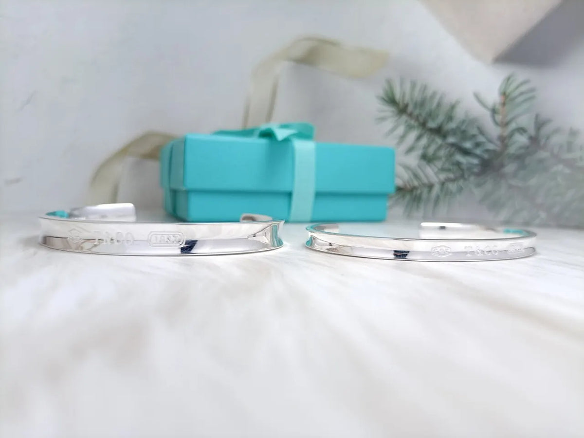 Premium Silver Bangle Bracelet - Timeless Elegance