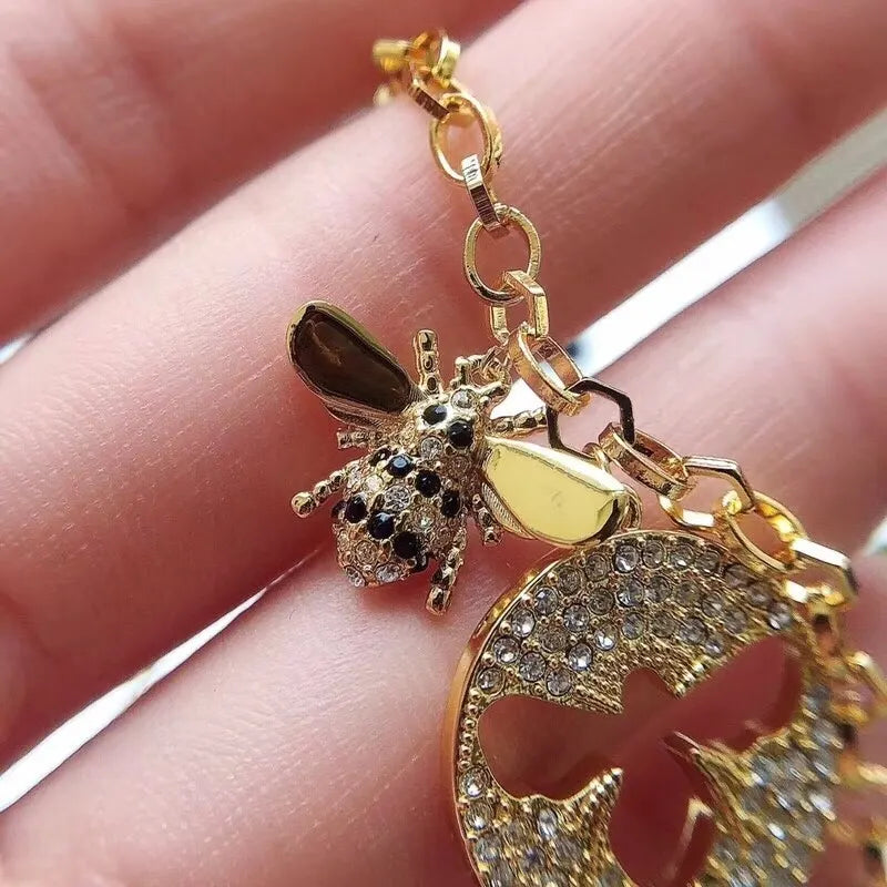 Bee Charm Premium Bracelet - Luxurious Style