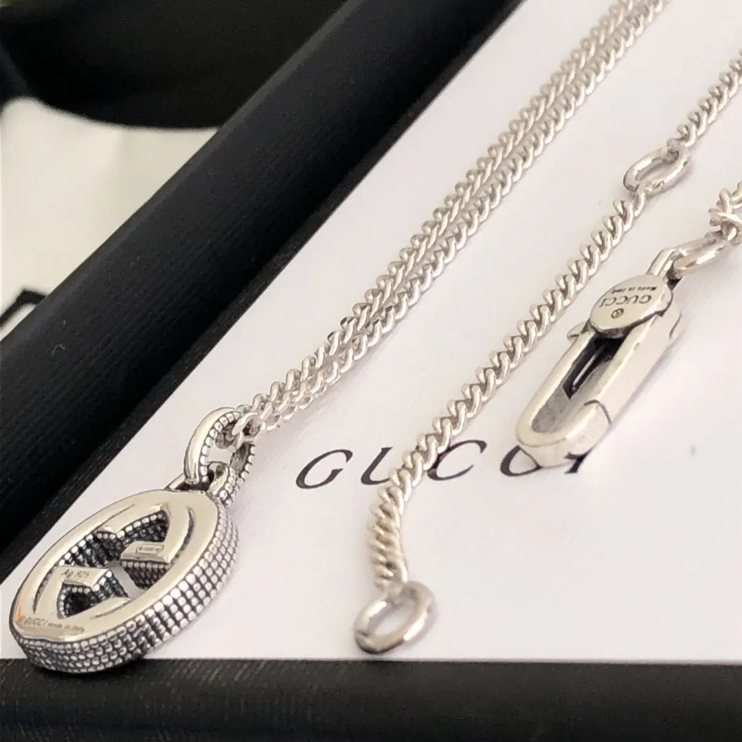 necklace curb Gucci Silver Interlocking G Pendant - Gucci Silver