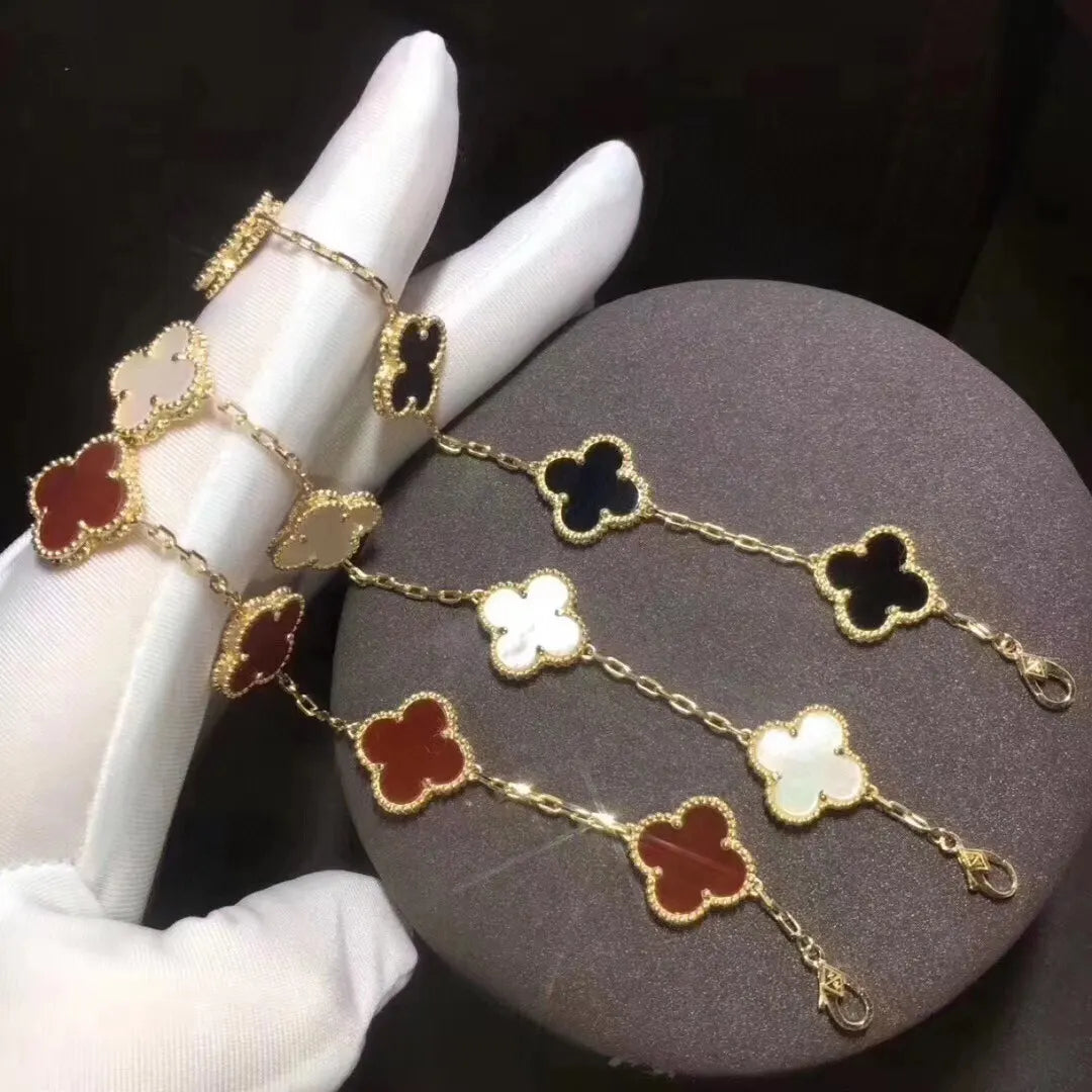 Premium Clover Bracelet - Luxury & Timeless Design
