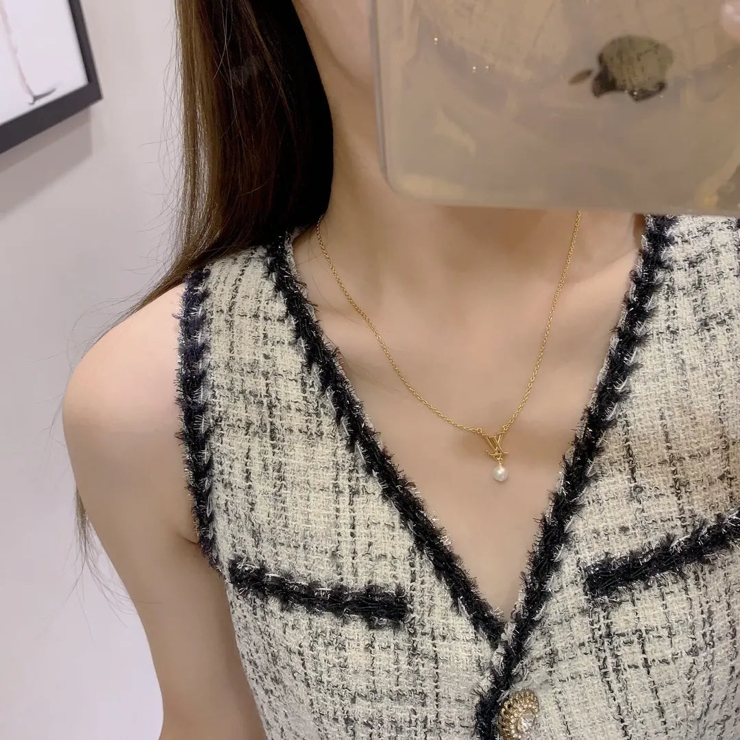 Louis Vuitton Gold Pearl Louisa Necklace - Iconic Elegance