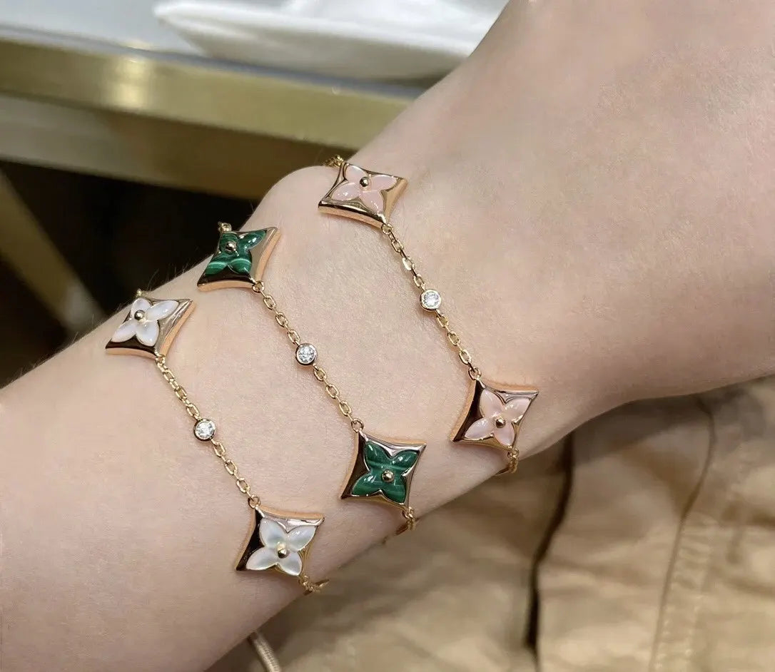 Premium Clover Bracelet - Elegant & Timeless Design
