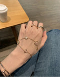 Premium Clover Bracelet - Elegant & Timeless Design