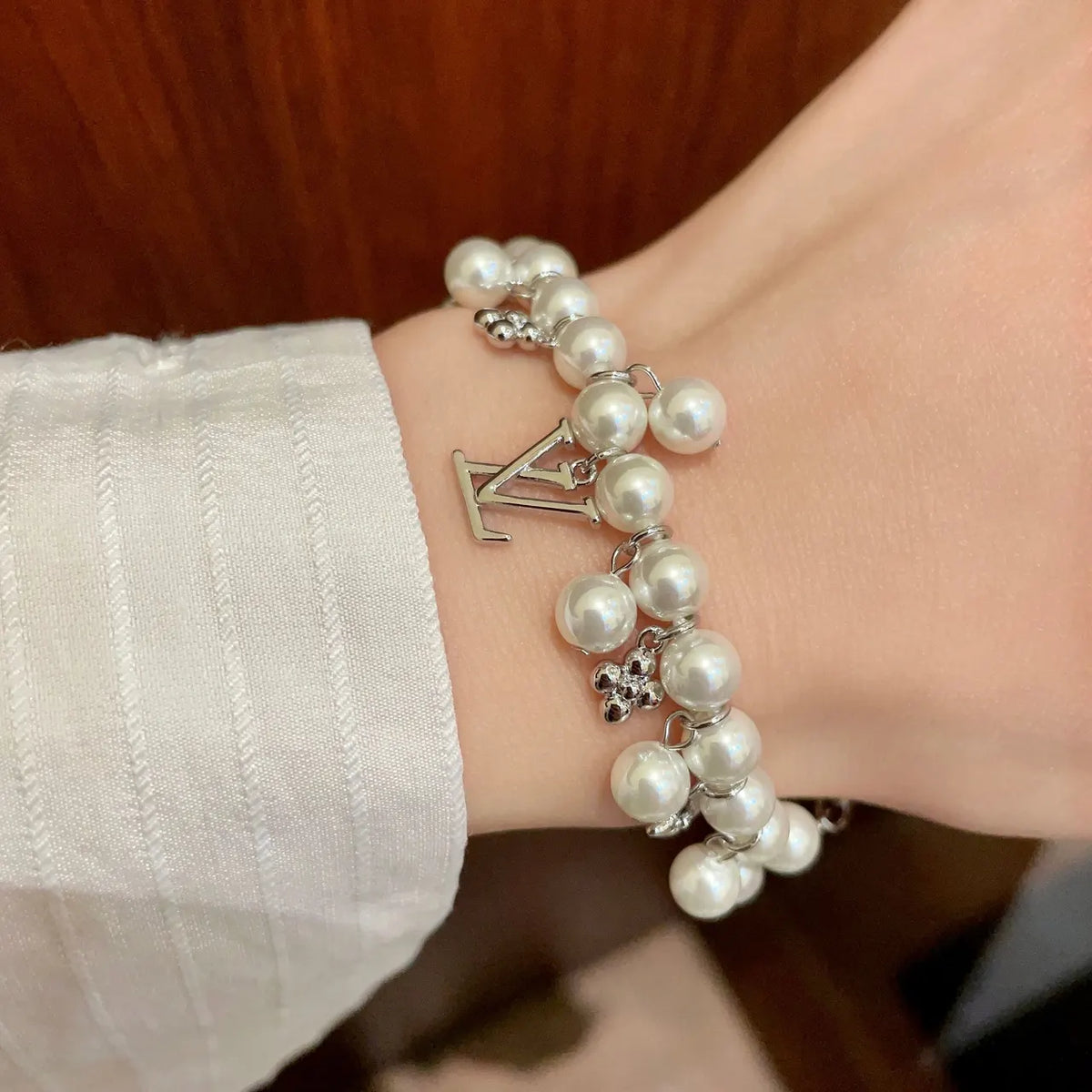 Premium Pearl Charm Bracelet - Elegant & Timeless