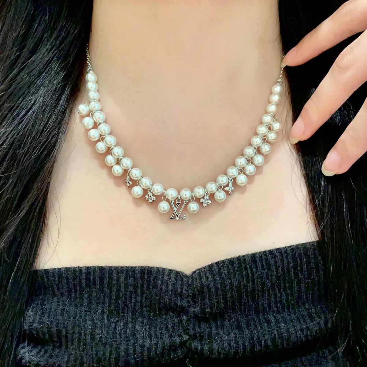 LV Silver Pearl Petite Necklace - Designer Statement