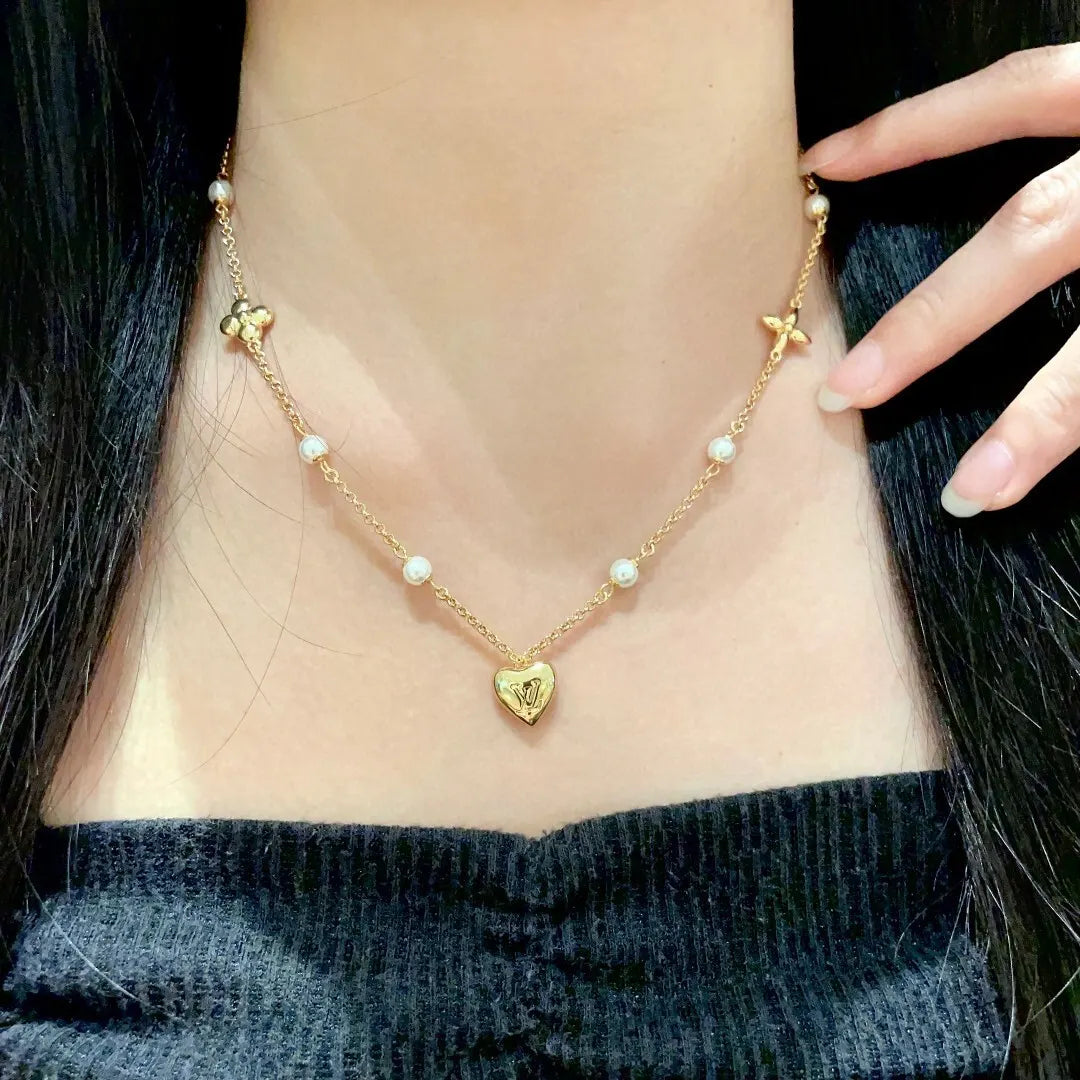 LV Gold Heart Pearl Necklace - Delicate Charm