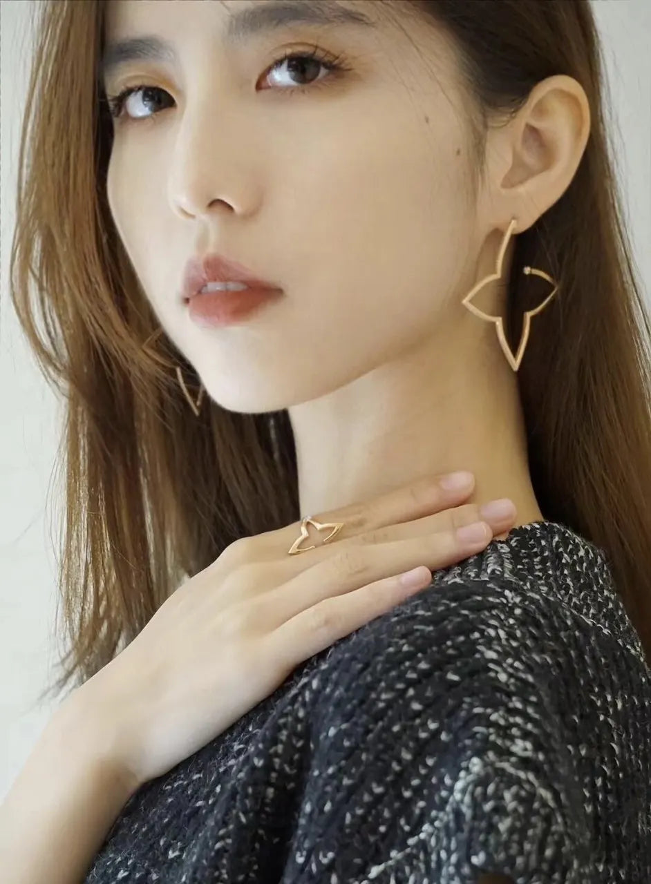 Louis Vuitton Gold Flower Earrings - Designer Statement Jewelry 2