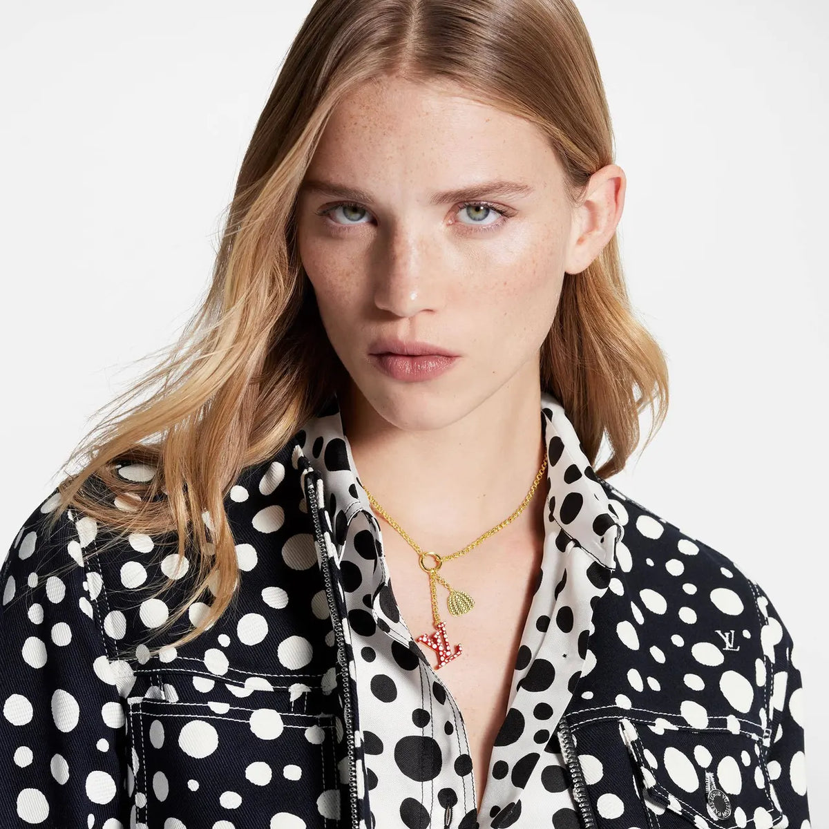 Louis Vuitton Gold Starfish Pendant Necklace - Statement Jewelry