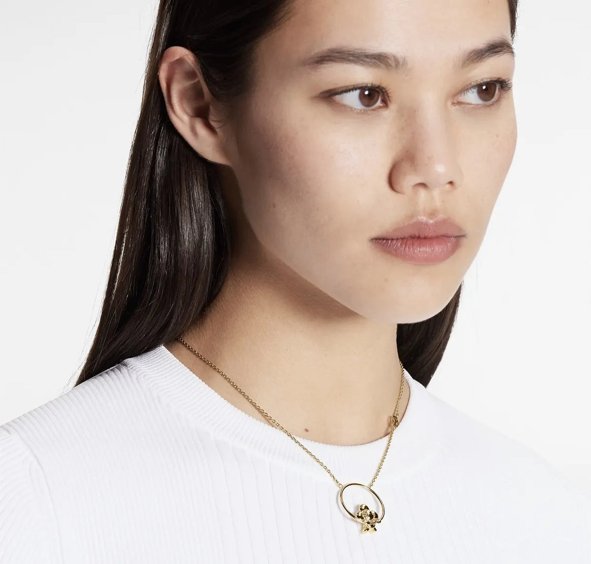 Louis Vuitton Gold Vivienne Pendant Necklace - Elegant Design