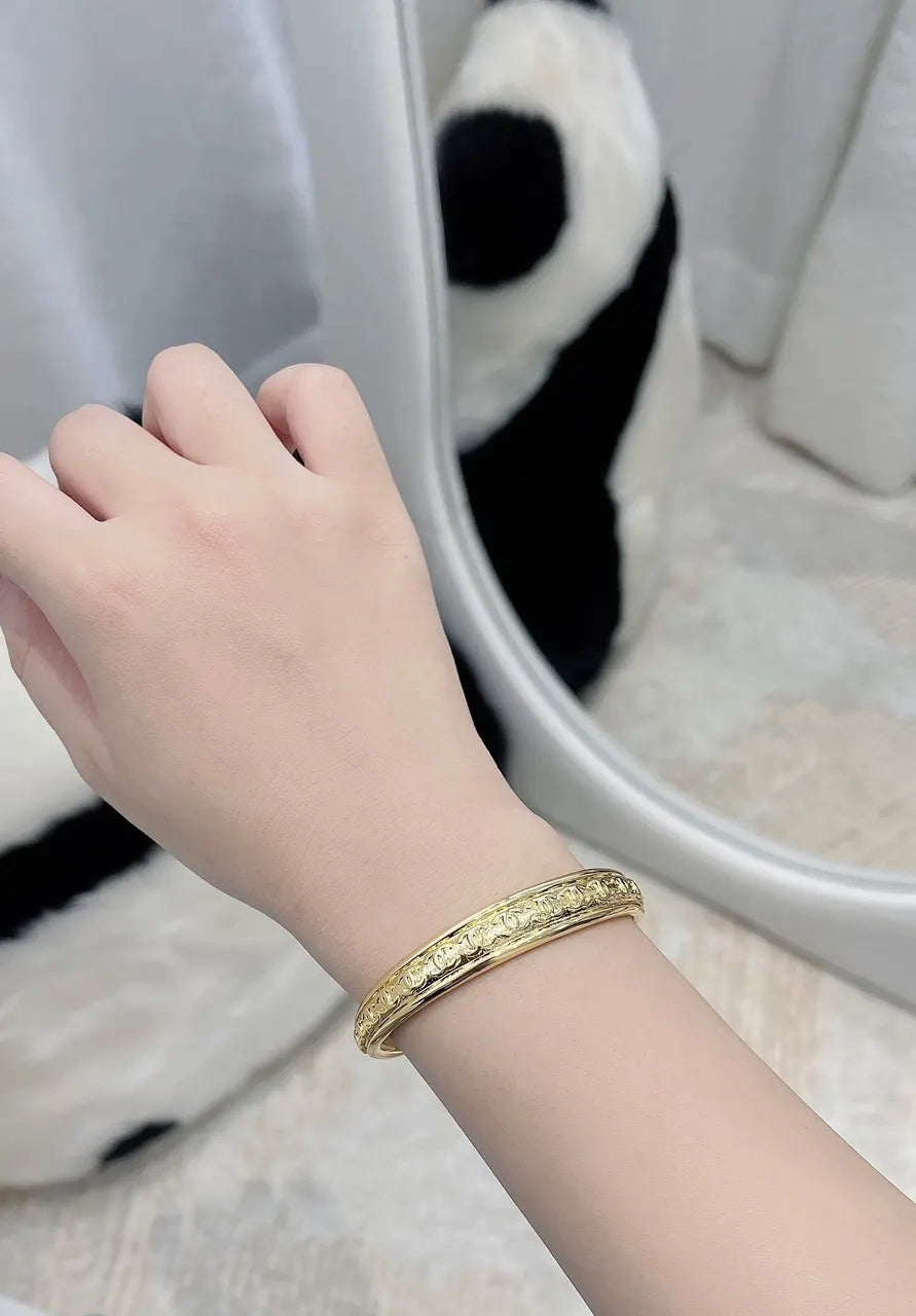Elegant Gold-Plated Premium Bangle Bracelet