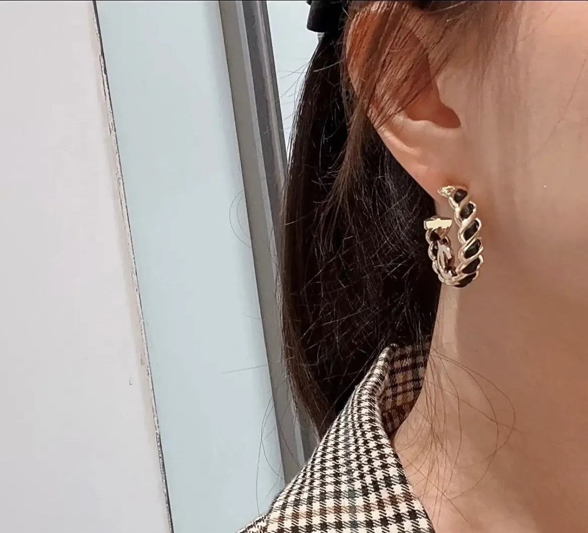 Gold Black Twisted Hoop Earrings - Gold & Black Twisted Hoop Earrings