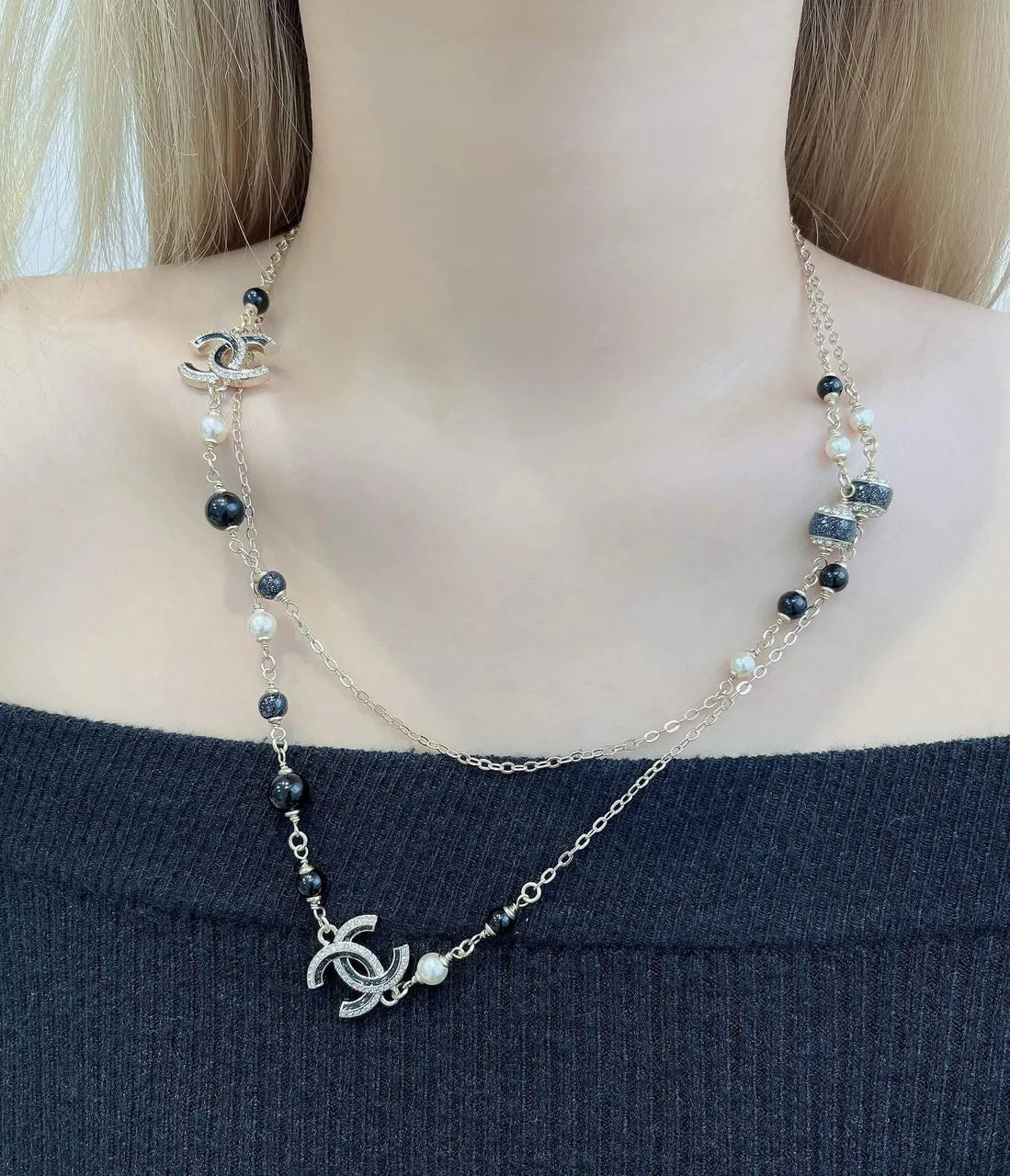 logo Chanel Pearl CC Necklace - Chanel Pearl & CC Logo Necklace